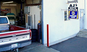 Service Bay Entrance | Gallery | AJ's Auto Repair